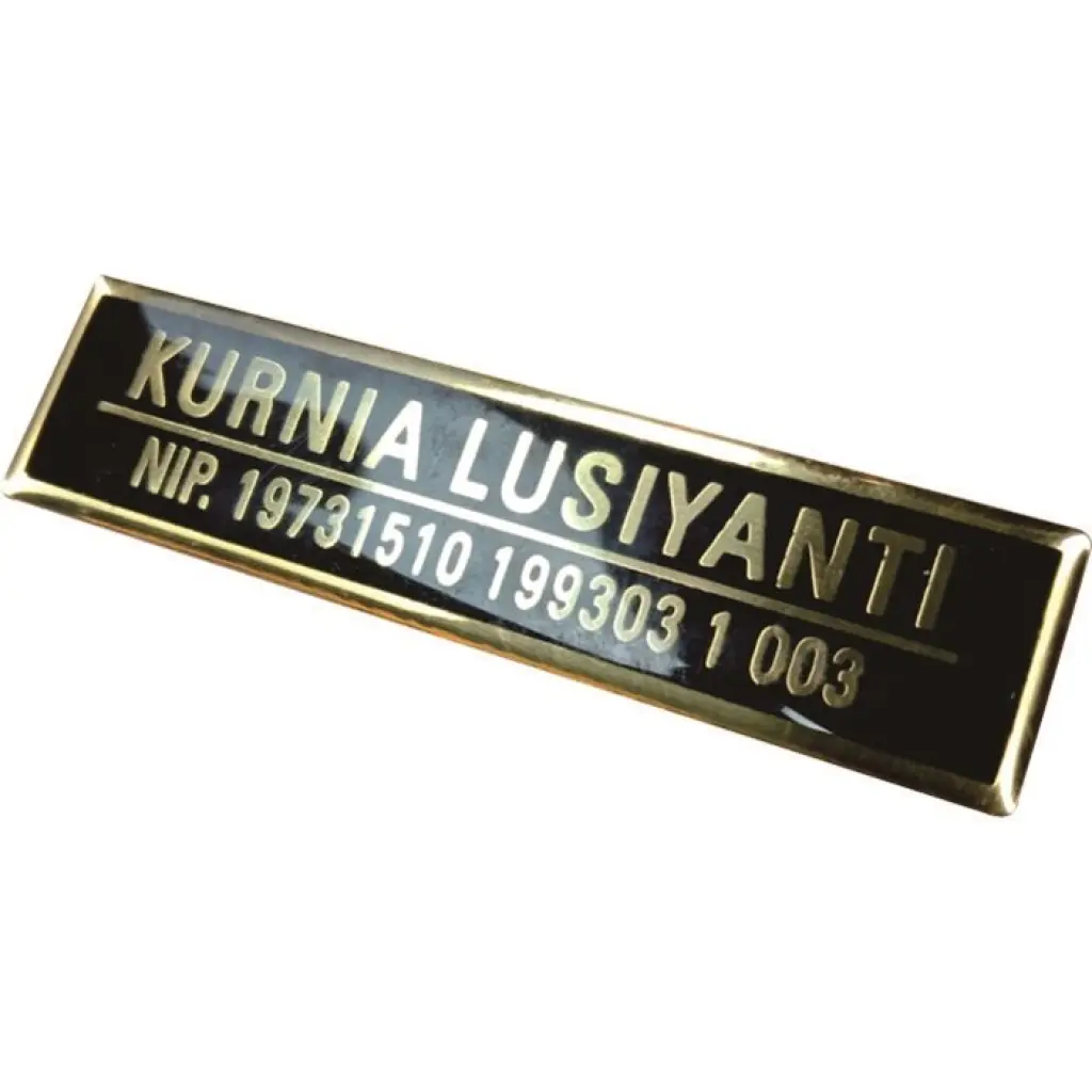 Nama Dada Asli Kuningan Lapis Resin Bening Peniti