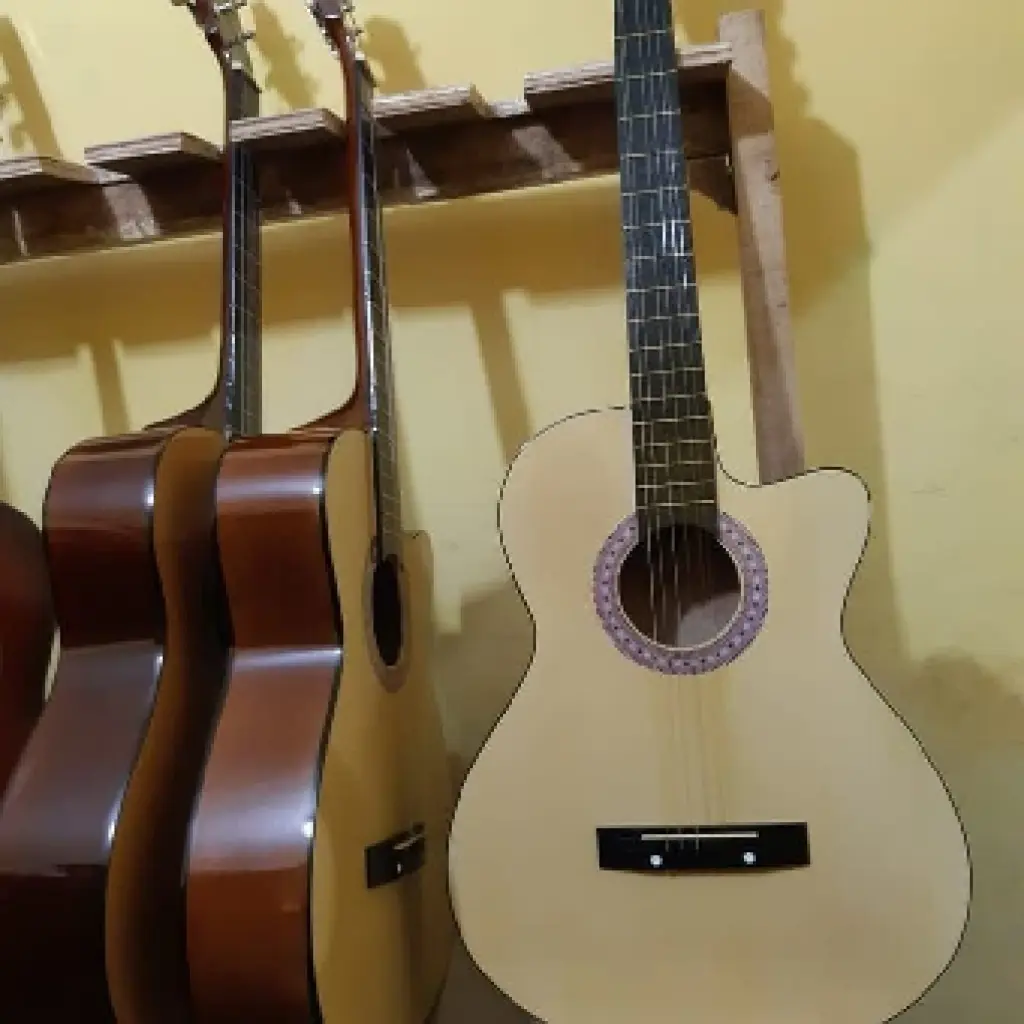 Gitar Akustik