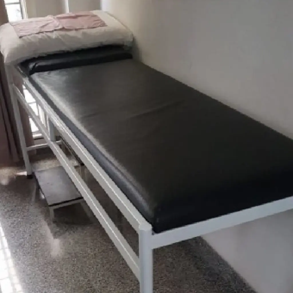 Tempat Tidur Periksa  Ranjang UKS