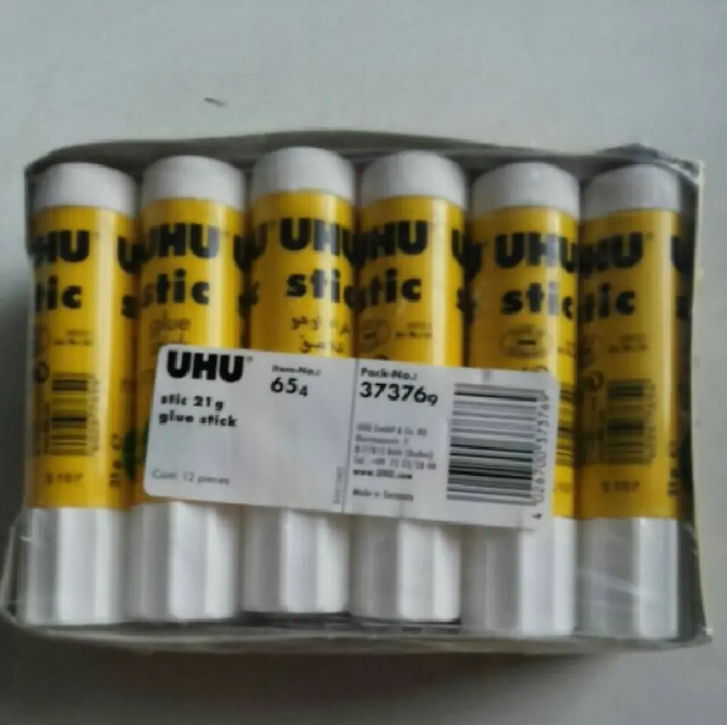  LEM UHU SEDANG 21 GRAM