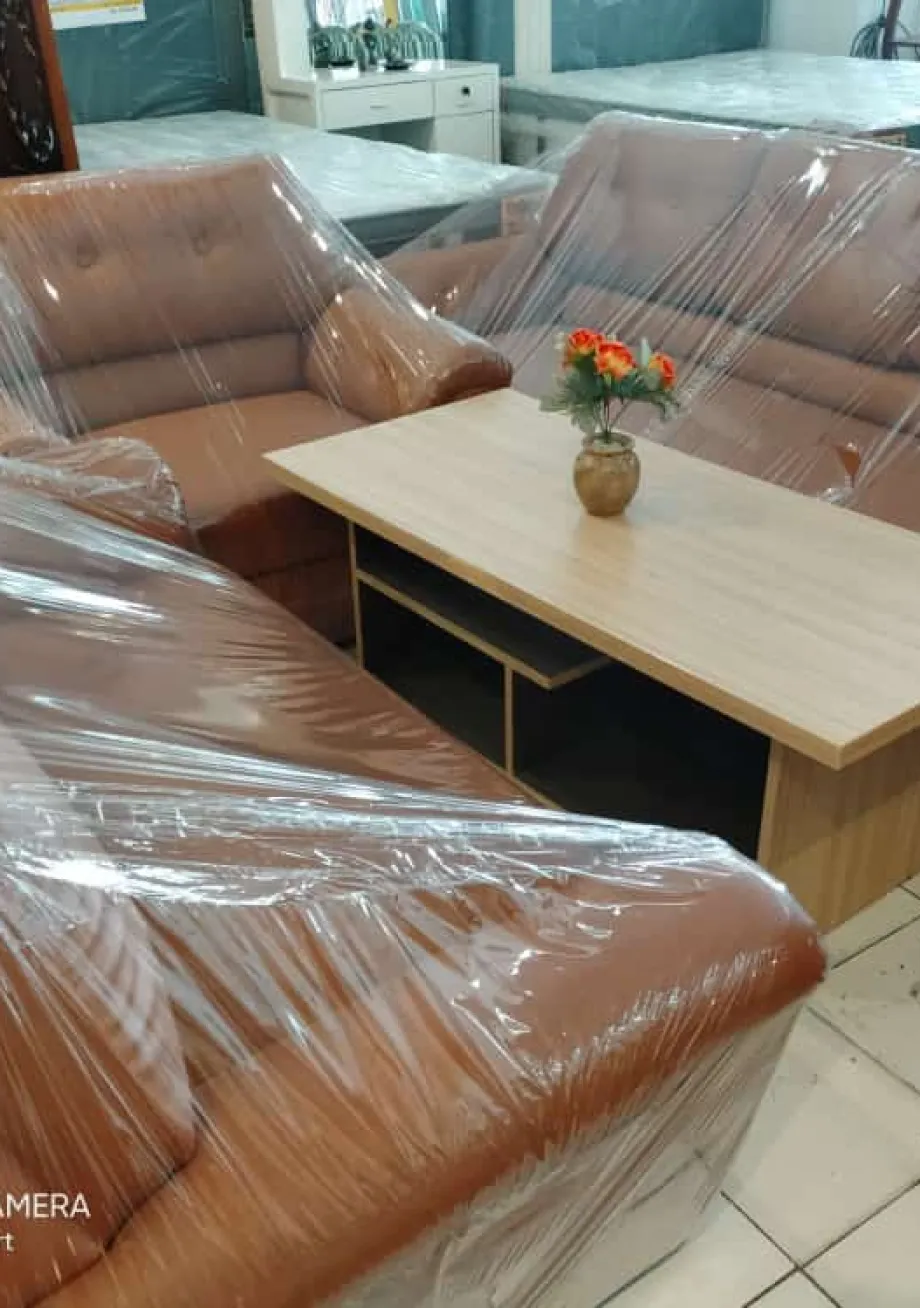 Kursi sofa ruang tamu  3 2 1 + meja 1 ~item/2022/3/3/sofa_321coklat_meja_cream