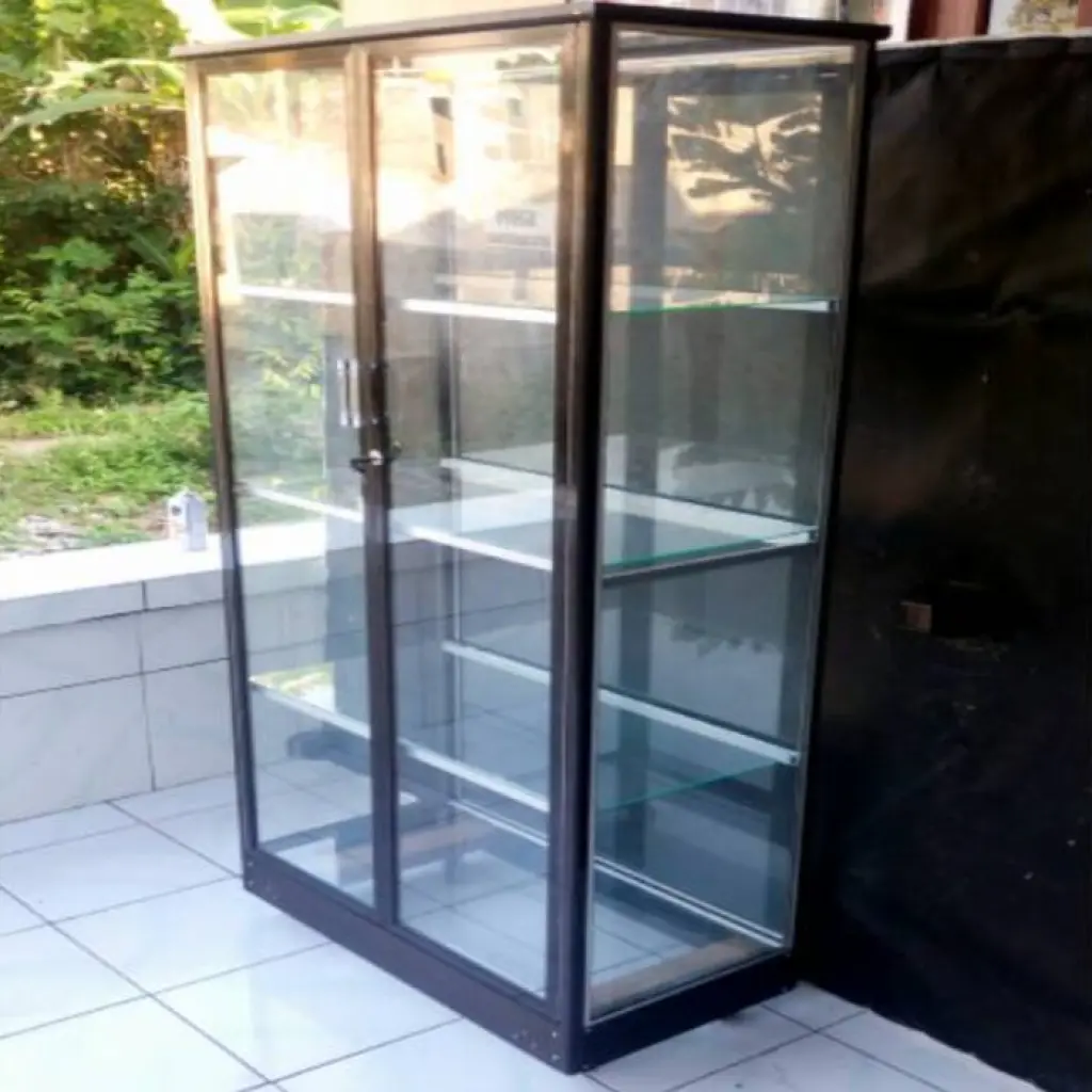LEMARI KACA ALUMINUM 