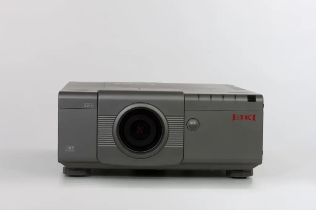 Projector EIKI EIPWX5000