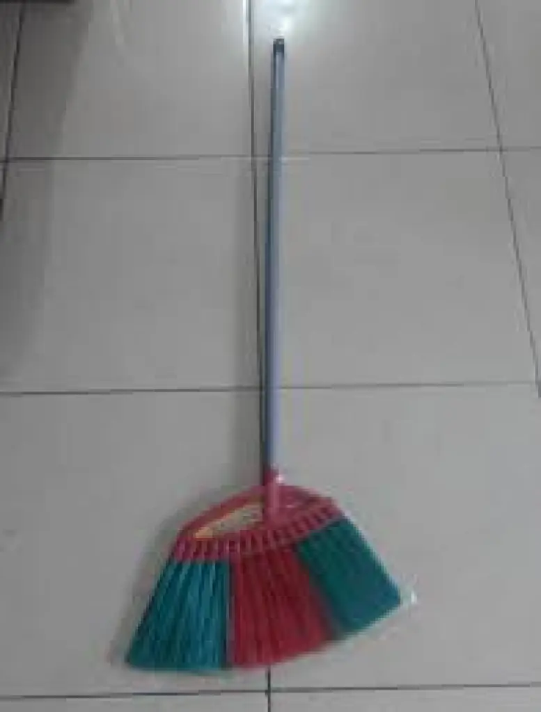 SAPU IJUK LANTAI