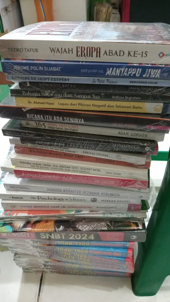 PAKET LITERASI SMP