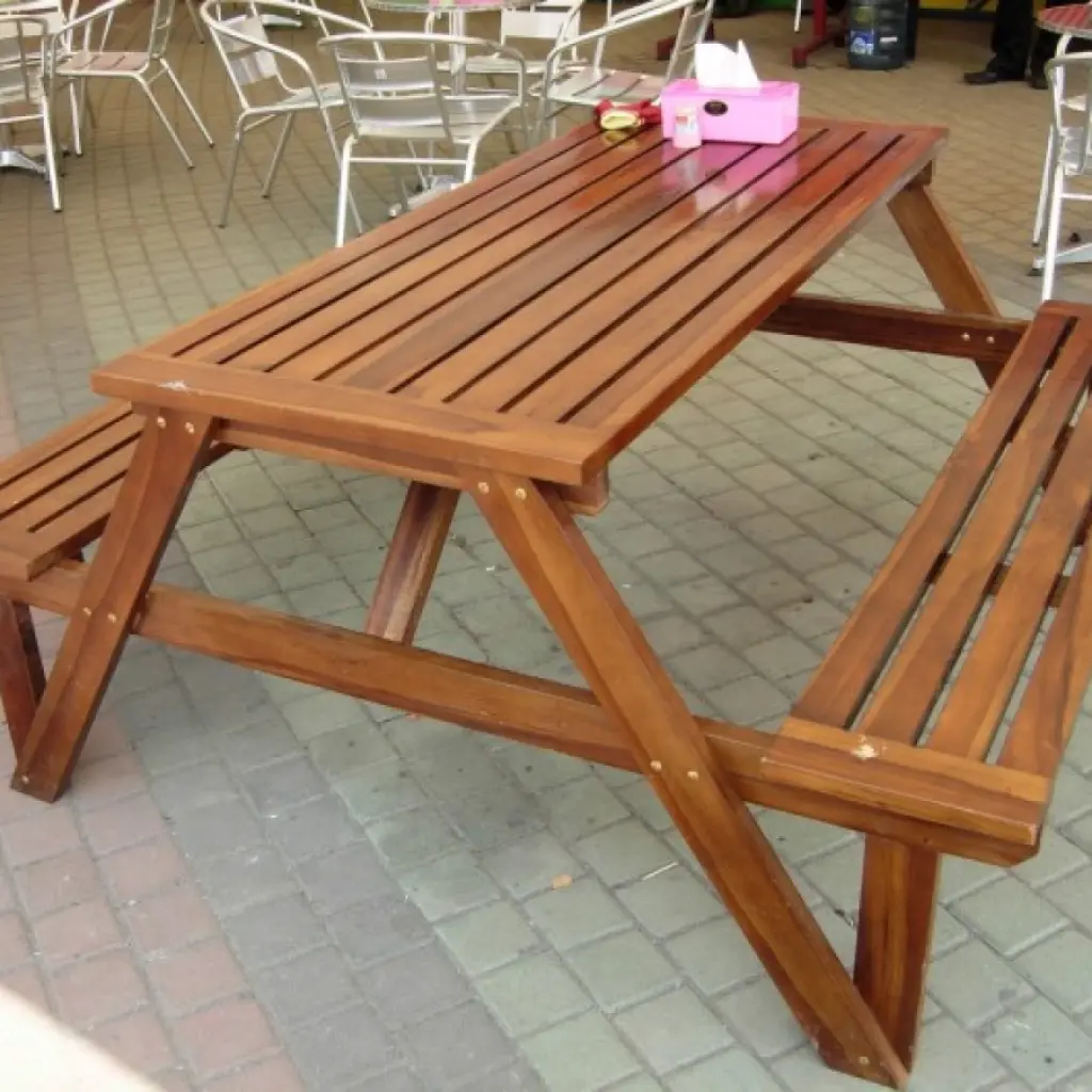 Kursi Taman Kayu
