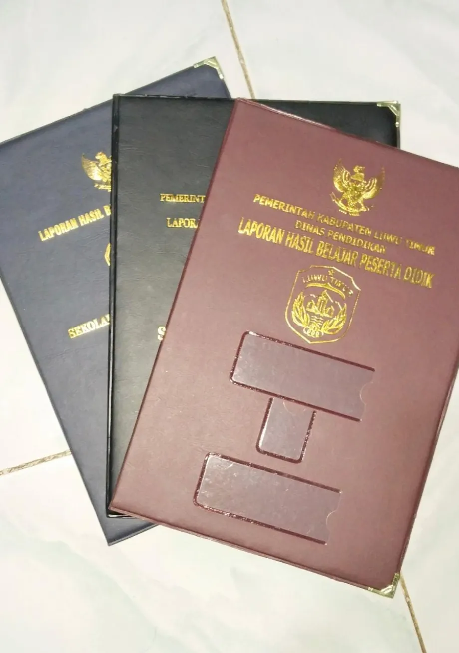 Map Map Raport 1 ~item/2023/4/5/sampul_raport_2