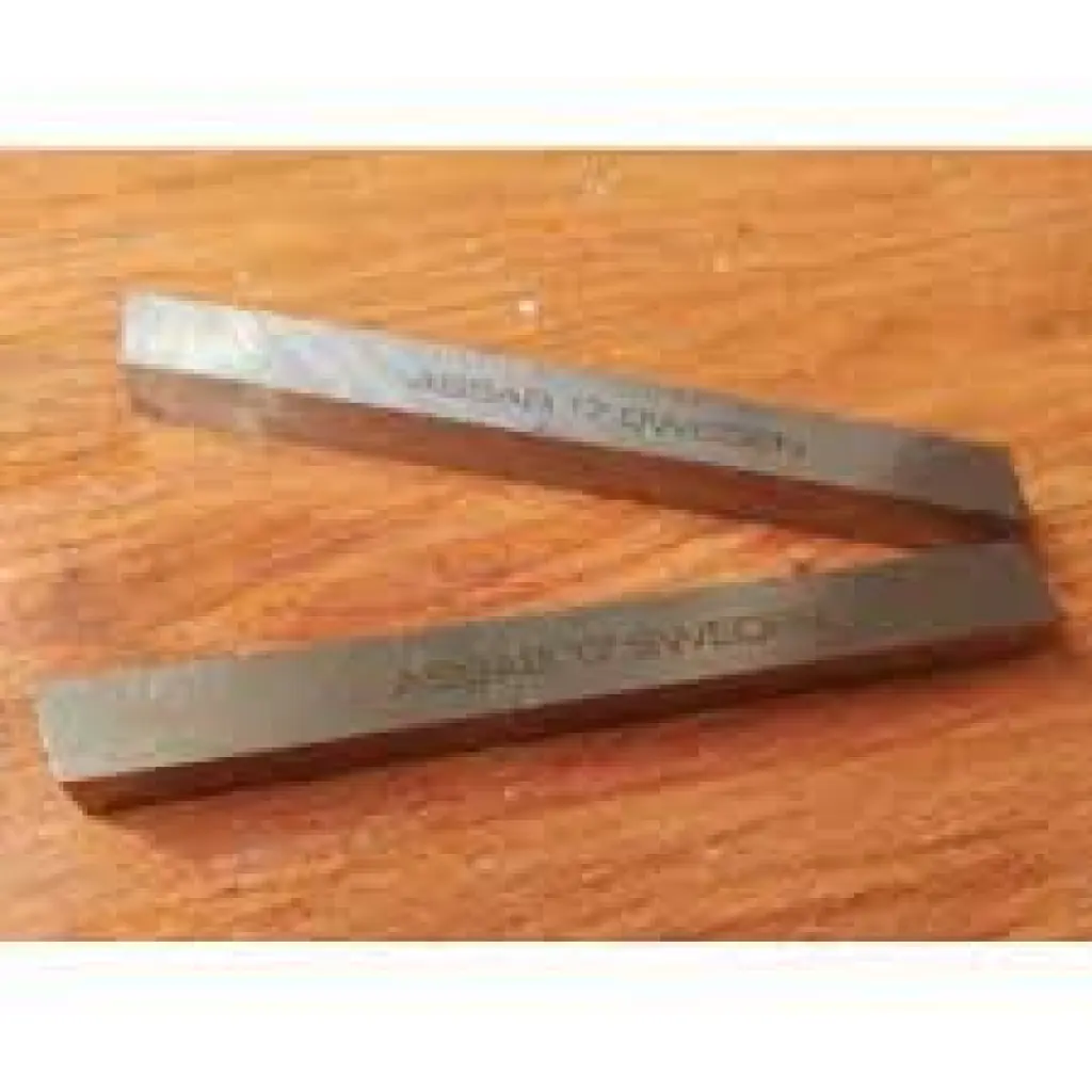 Pahat bubut  10 x 10 x 100