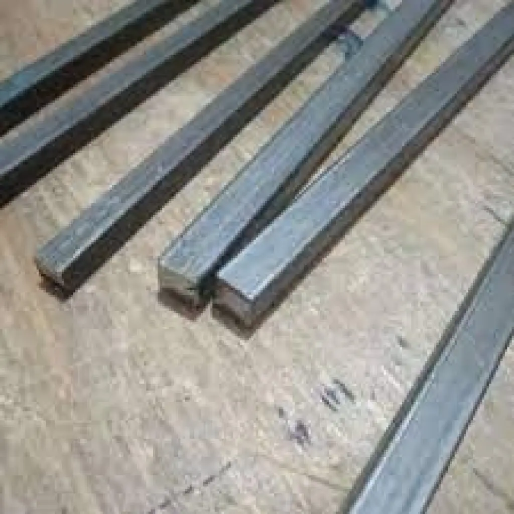 Besi Kotak  10 x 10 x 120 mm