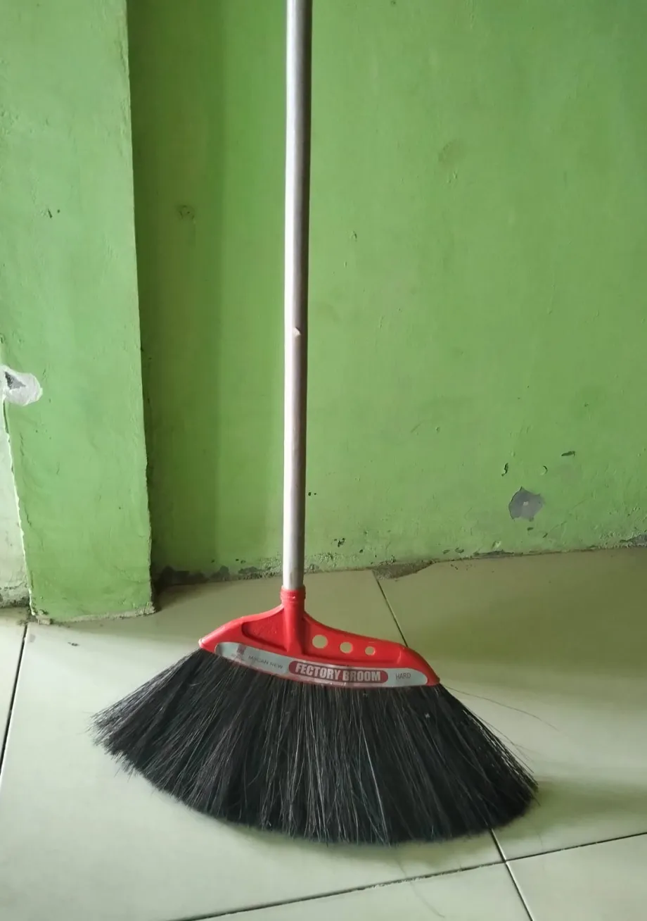Sapu Sapu Lantai Bulu Ijuk Fectory Broom 1 ~item/2024/8/29/sapu_lantai_ijuk_fectory_broom
